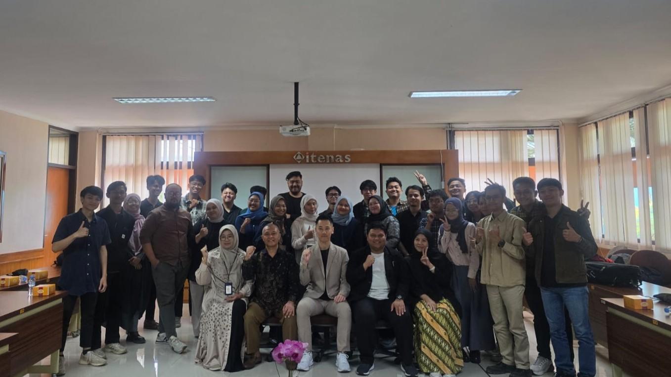 Legacy Japanese School 教室で学ぶ学生